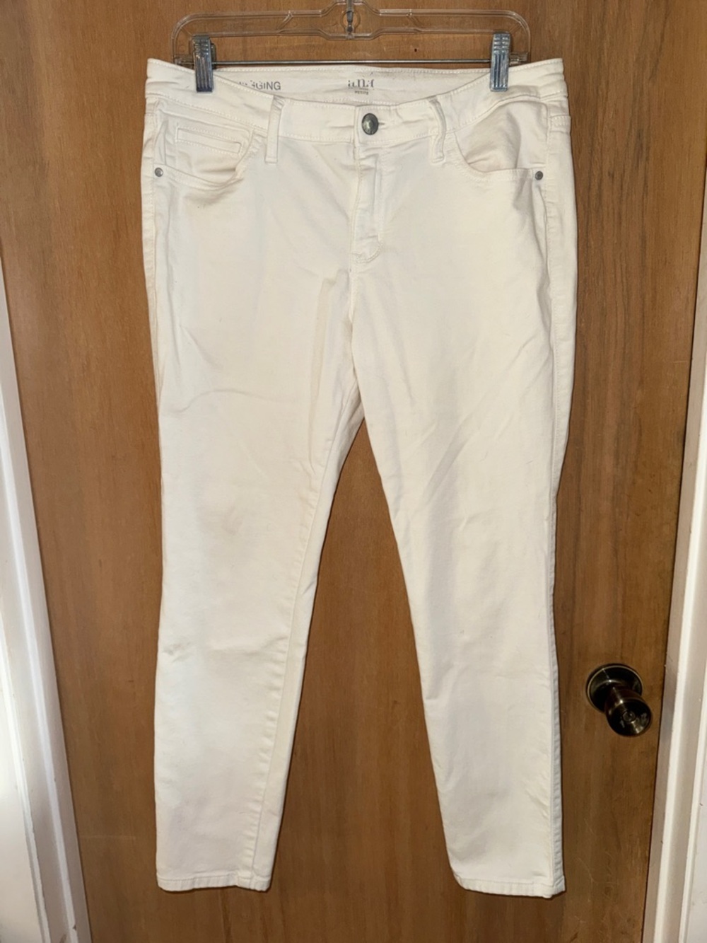 a.n.a. Petite Women’s Stretch Jeggings Classic Slim Fit Jeans Size 31/12